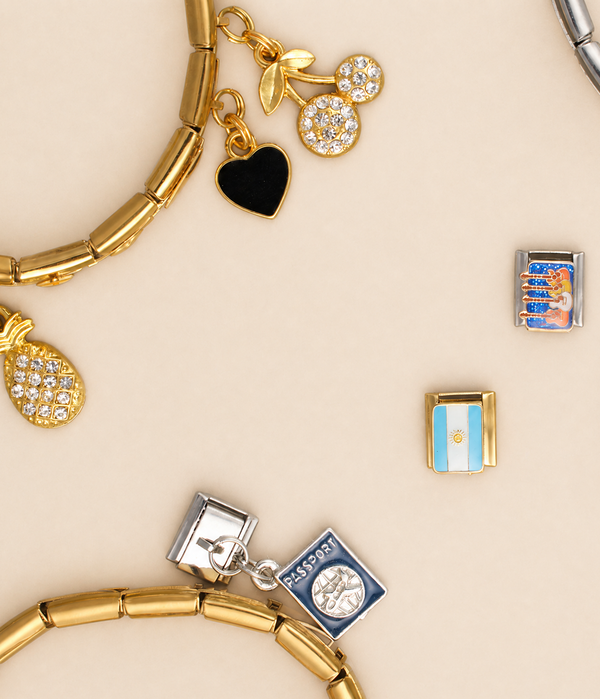 10 Charms = Primești o brățară gratuită!